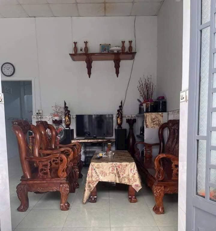 Nhà bán gấp tại Bà Ký, Long Phước, 101m² - Sổ đỏ chính chủ, giá 1.8 tỷ!