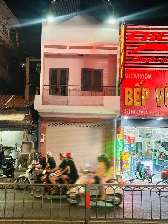 Nhà mặt tiền Hoàng Văn Thụ, P.4, Q.Tân Bình 64m² giá 36 triệu - Cho thuê ngay!