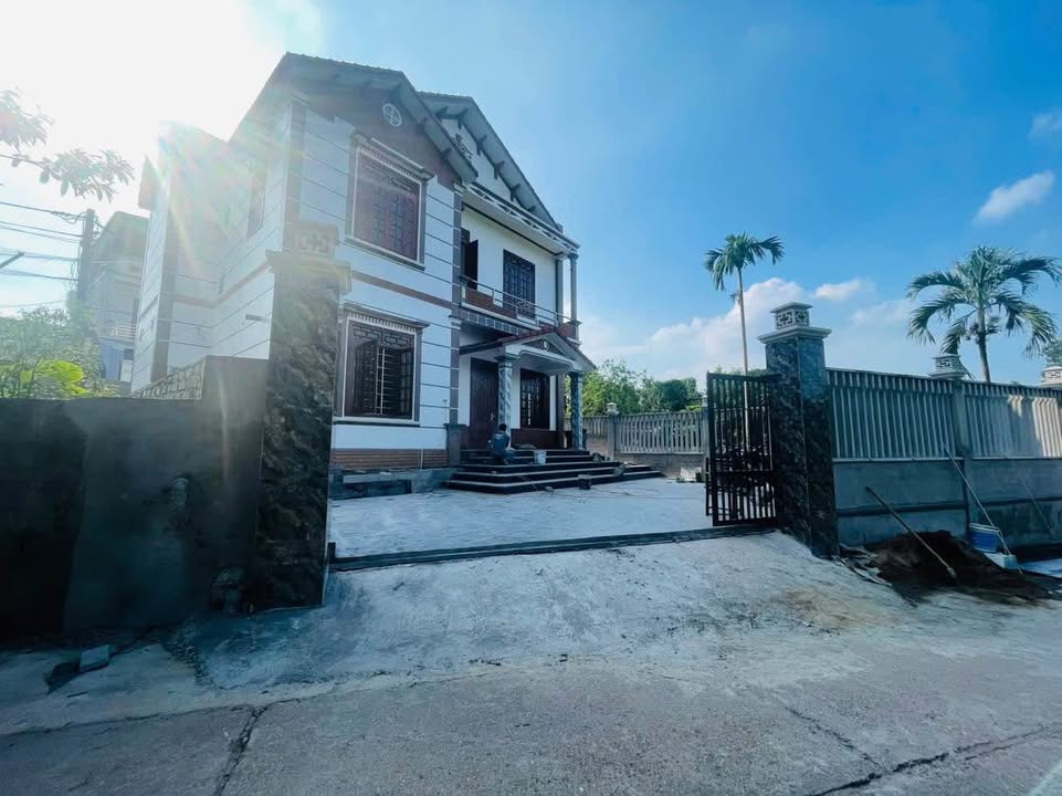 Nhà 2 mặt đường Tích Lương - 230m² giá 4 tỷ - Vị trí đắc địa, không thể bỏ qua!