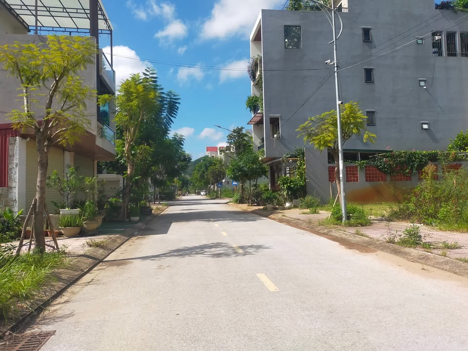 Đất nền Khu TĐC Mai Pha 87,5m² giá 2,7 tỷ - Vị trí sầm uất, hạ tầng hoàn thiện!