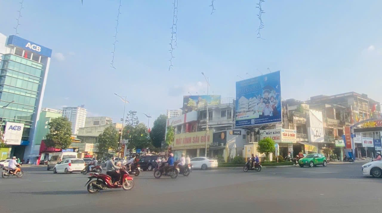 Nhà mặt tiền đường Hà Huy Giáp, Biên Hòa 140m² giá 30 tỷ - Đầu tư sinh lời ngay!