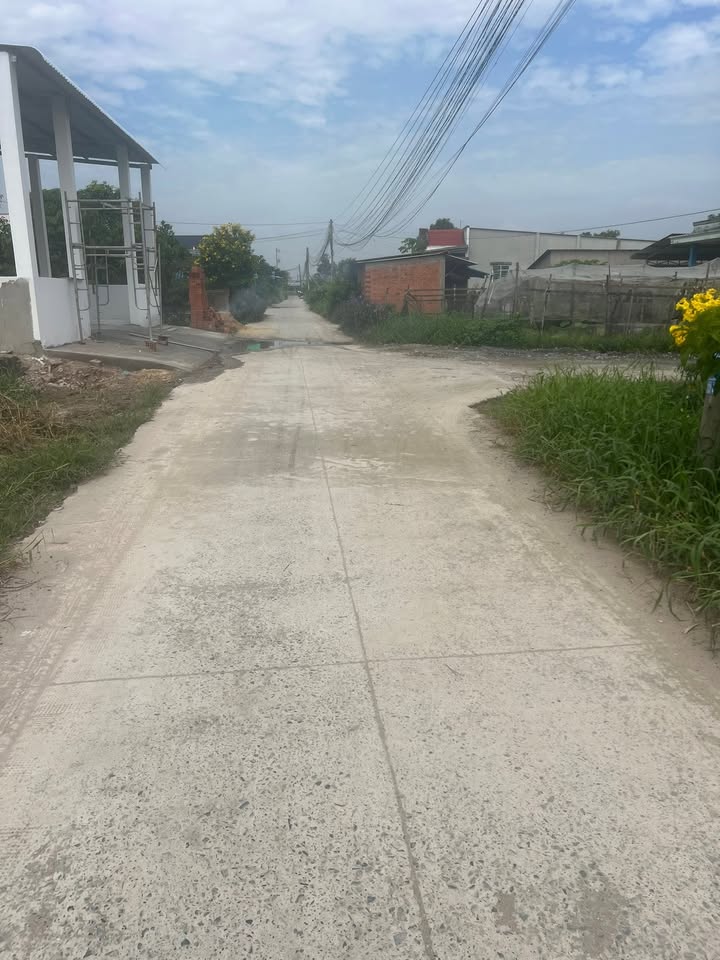 Đất nền phân lô Đức Hòa Đông 594m² giá 4.8 tỷ - Pháp lý rõ ràng, thuận tiện xây dựng!