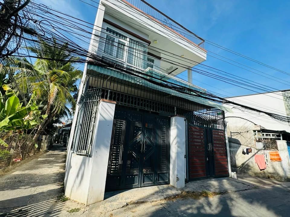 Nhà 2 tầng hẻm ô tô Cầu Dứa Phú Nông 98m² giá 4.9 tỷ - Căn góc 2 mặt tiền thoáng