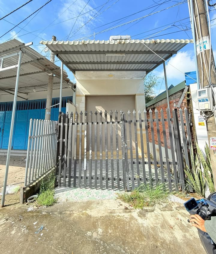 Nhà mặt tiền Trương Vĩnh Nguyên, Cái Răng 100m² giá 6 triệu - Kinh doanh thuận lợi!