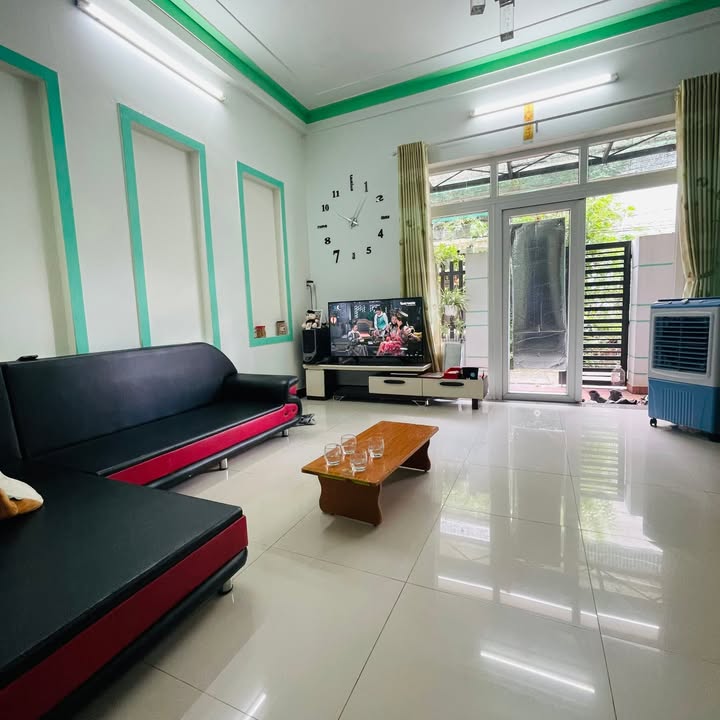 Nhà 3 tầng Cao Xuân Dục, Vỹ Dạ, 155m² giá 5.5 tỷ - Đầu tư sinh lời bền vững!