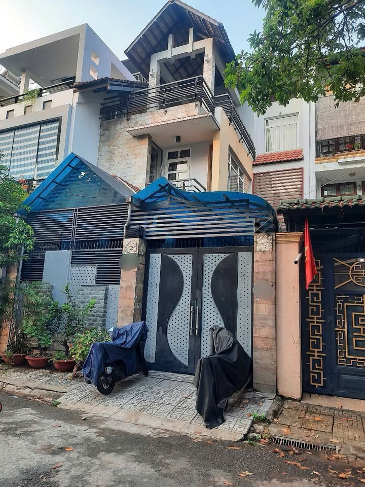 Bán FrontHouse Mặt tiền Phan Đăng Lưu, Bình Thạnh 99m² giá 35 tỷ - Đầu tư sinh lời ngay lập tức!