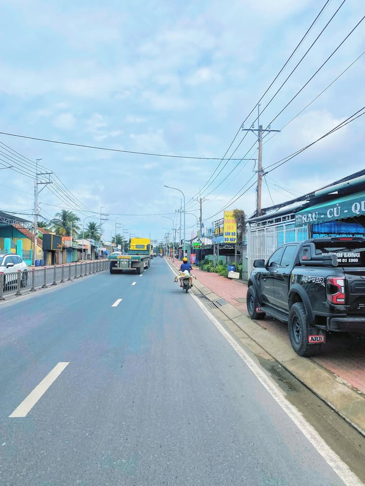 Đất mặt tiền Tỉnh lộ 8, xã Hòa Phú, 356.25m² giá 7 tỷ - Vị trí đắc địa cho thuê ngay!