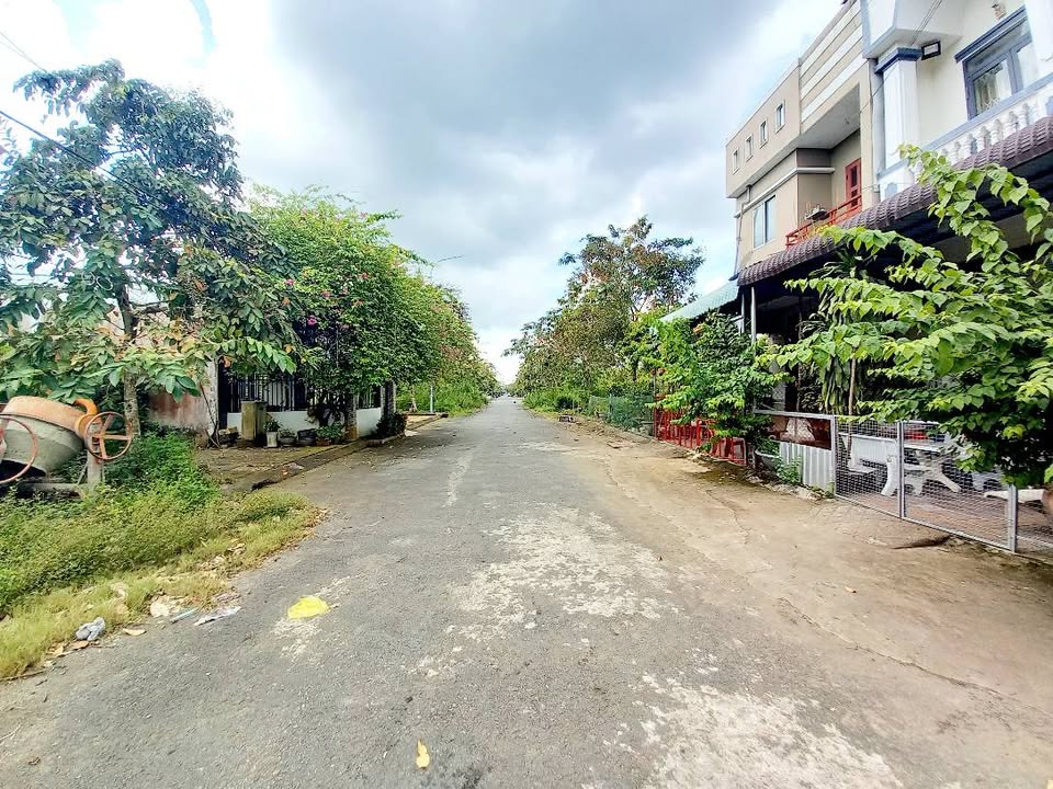 Đất nền 100m² đường B6 KDC Tân Phú, Cần Thơ - Giá 1.95 tỷ, thích hợp đầu tư!