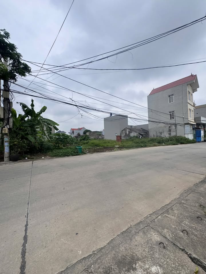 Lô đất chính chủ Hồng Vân 120m² - Kinh doanh sầm uất, giá thỏa thuận!