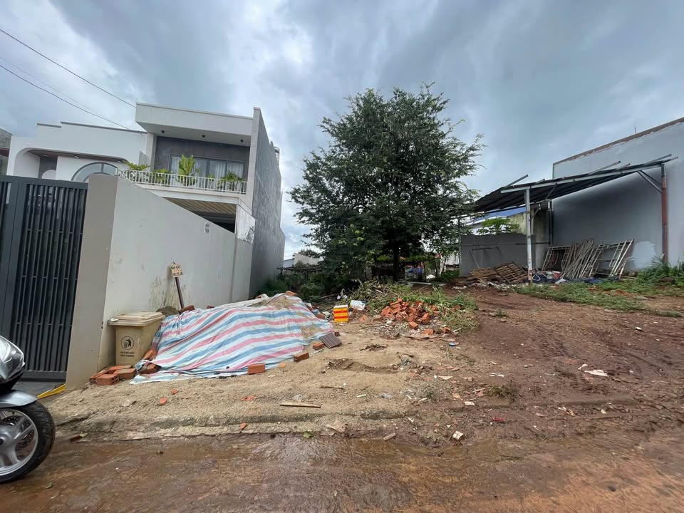 Đất thổ cư 150m² tại hẻm 451 Y Moan, Buôn Ma Thuột - Giá chỉ 1.85 tỷ!