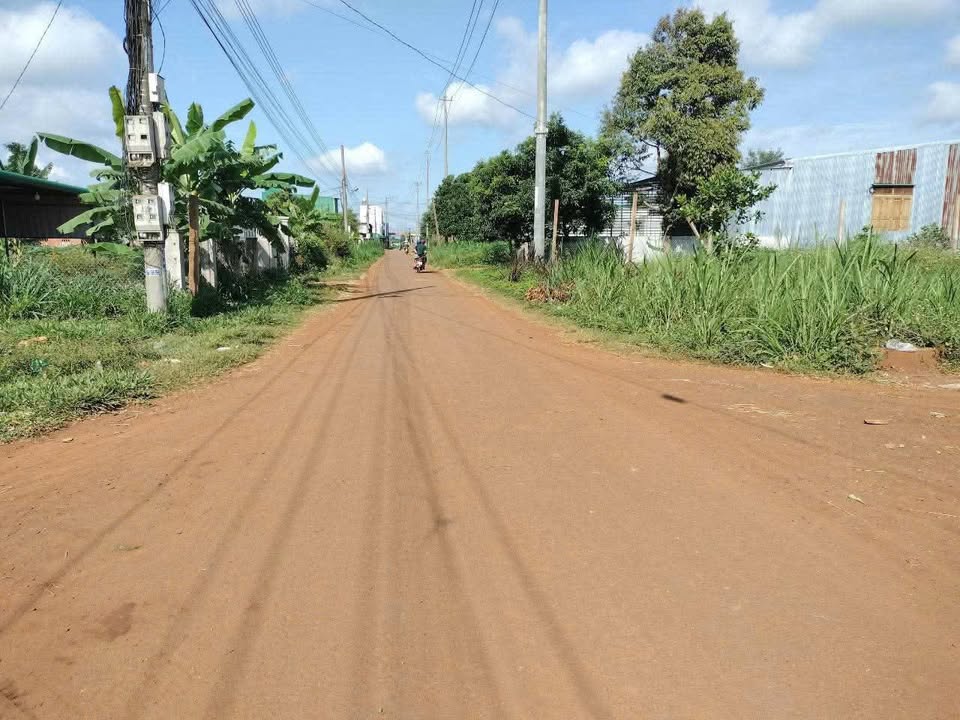 Đất nền lô góc 2 mặt tiền đường Quang Trung, Ea Kar, 860m² - Đầu tư kinh doanh hiệu quả!