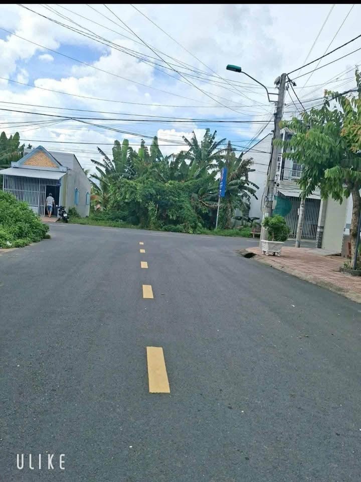 Nhà cho thuê 1 trệt 1 lầu tại Phường Phước Hậu, Vĩnh Long - Giá chỉ 5 triệu/tháng!