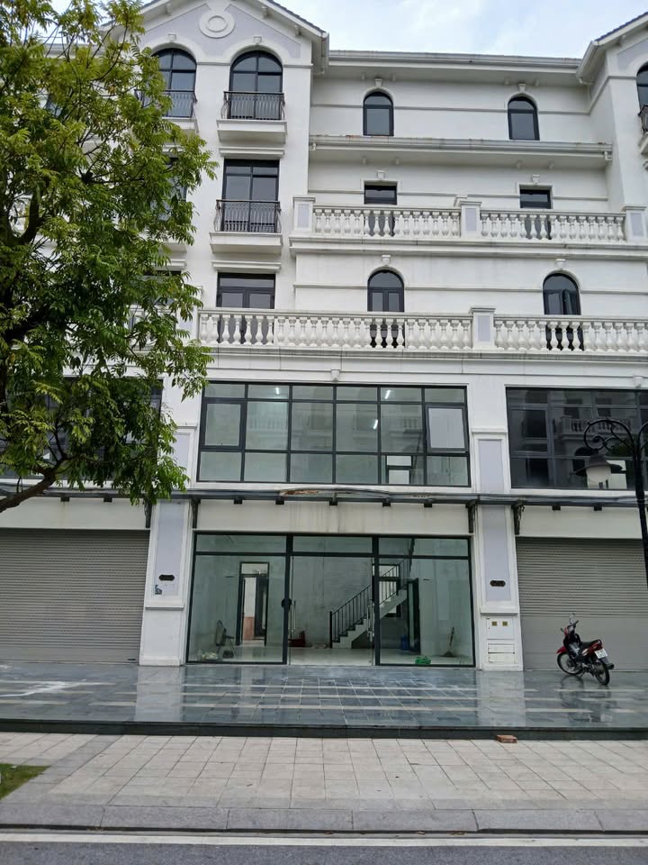 Shophouse cho thuê tại Dương Xá, Gia Lâm 120m² giá 14 triệu - Đầy đủ tiện nghi!
