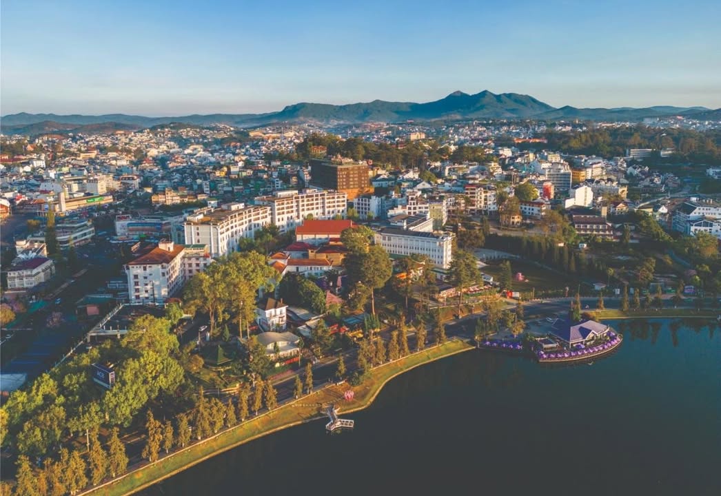 Nhà mặt tiền Quốc lộ 20, Thị trấn Liên Nghĩa 200m² giá 18.5 tỷ - Đầu tư sinh lời!