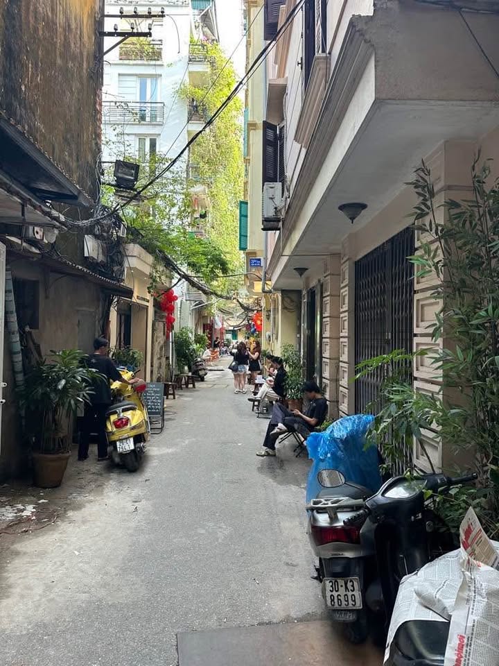 Nhà Phạm Chu Trinh, Hoàn Kiếm 22m² giá 7.95 tỷ - Khu dân trí cao, an ninh tuyệt đối!