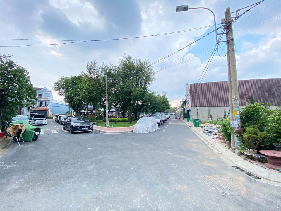 Lô đất 306m² đường Phạm Văn Đồng, Thủ Đức giá 15.5 tỷ - Đầu tư sinh lời cao!