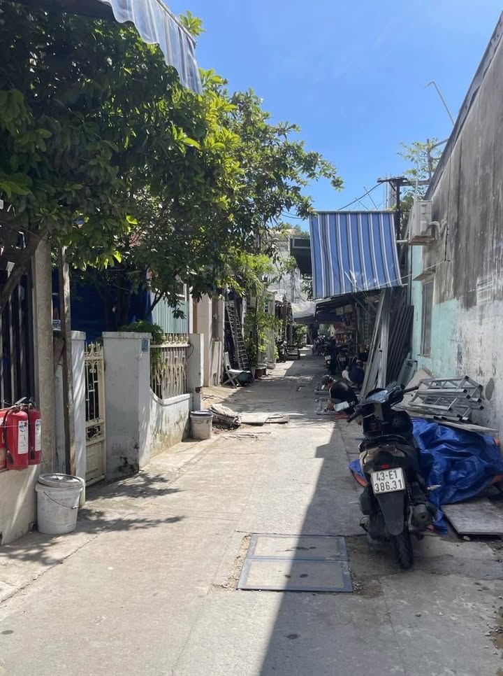 Dãy trọ 9 phòng Đường Lương Thế Vinh 110m² giá 13.2 tỷ - Đầu tư sinh lời cao!