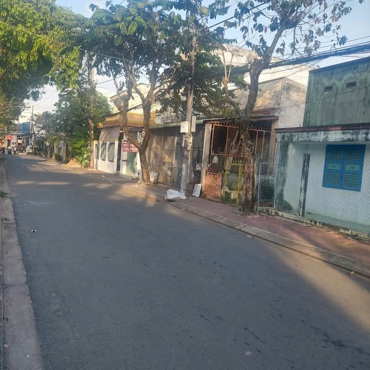 Nhà mặt tiền đường Nguyễn Công Trung, Tân An, Long An - Diện tích 148.4m², Giá 4 tỷ - Thích hợp đầu tư!