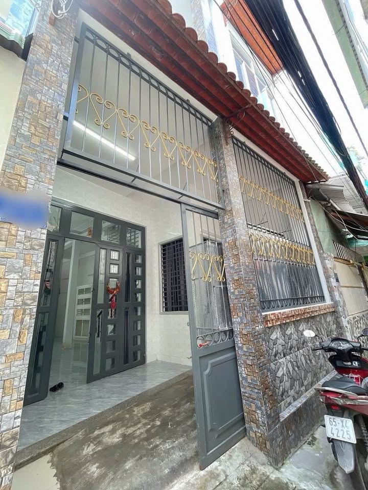 Nhà cho thuê 2 phòng tại hẻm Hoàng Văn Thụ, Ninh Kiều, Cần Thơ - Giá 6 triệu/tháng