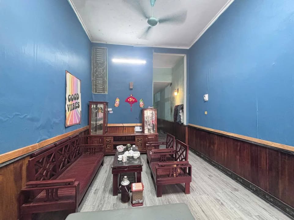 Nhà cho thuê 2 tầng phường Lam Sơn 2 phòng ngủ - Giá chỉ 4 triệu/tháng