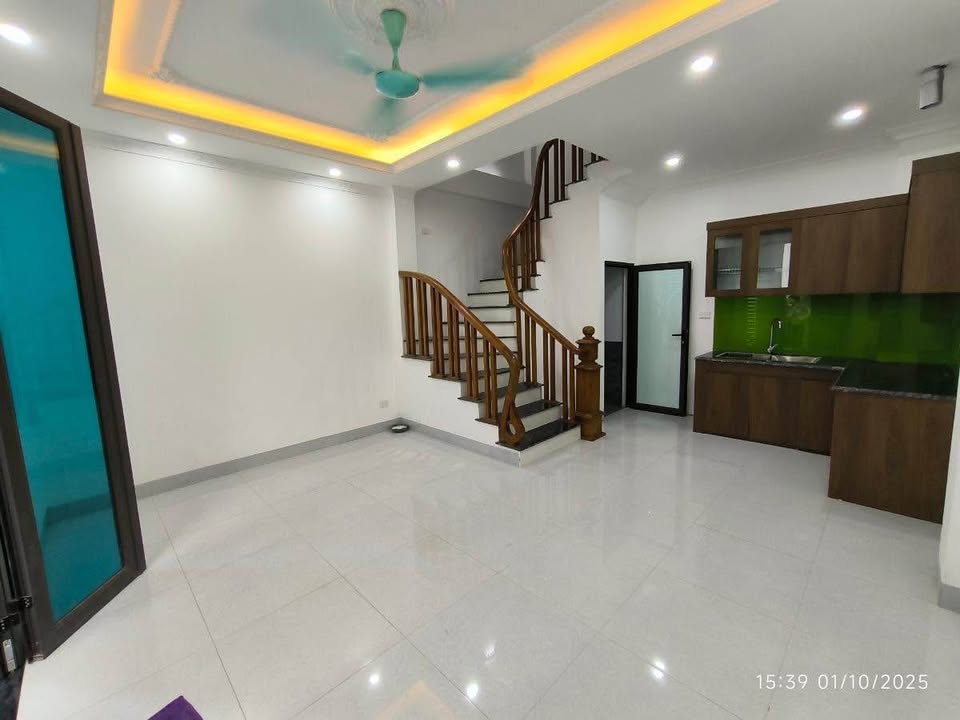 Nhà 5 tầng đường Nguyễn Trác, Hà Đông, 38m² giá 5 tỷ - Vào ở ngay!