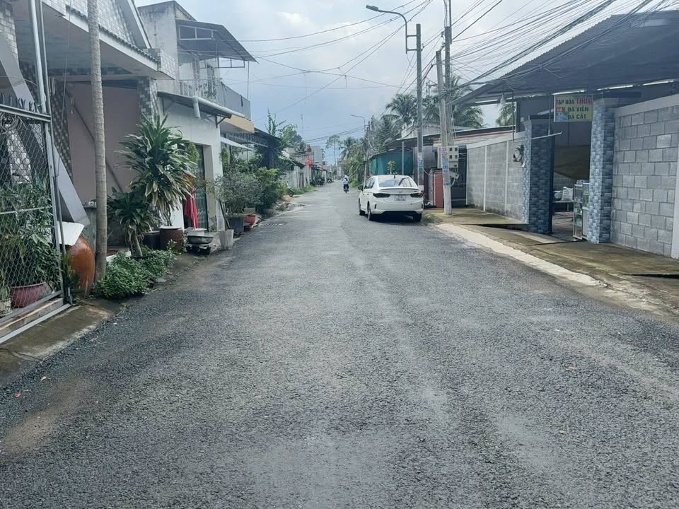 Đất nền Sơn Đông Bến Tre 100m² giá 320 triệu - Không dính quy hoạch!