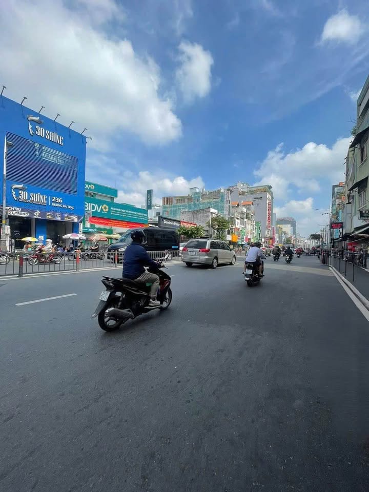 Nhà bán quận 8 Dương Bá Trạc 61m² giá 8.4 tỷ - Sổ hồng chính chủ, pháp lý rõ ràng!