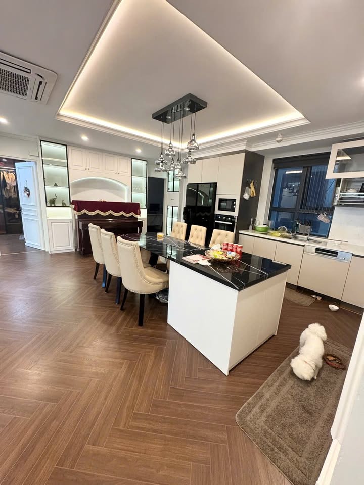 Căn hộ Goldmark City 139m² giá thỏa thuận - Thiết kế 4 phòng ngủ sang trọng!