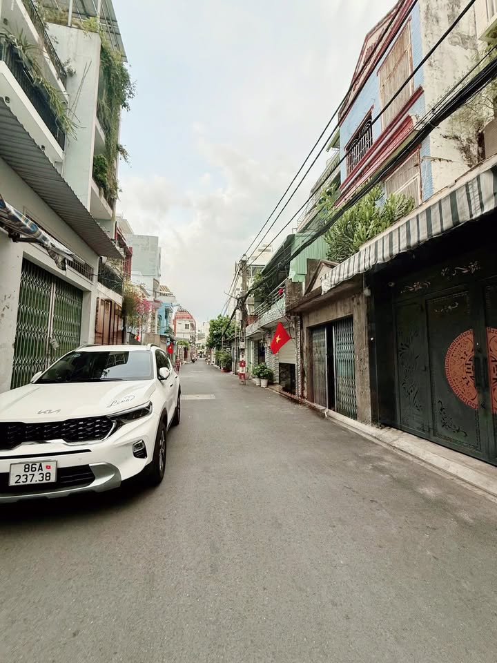 Nhà cho thuê hẻm 8m Thoại Ngọc Hầu, Phú Thạnh, Tân Phú 84m² - An ninh, Phù hợp mở văn phòng!