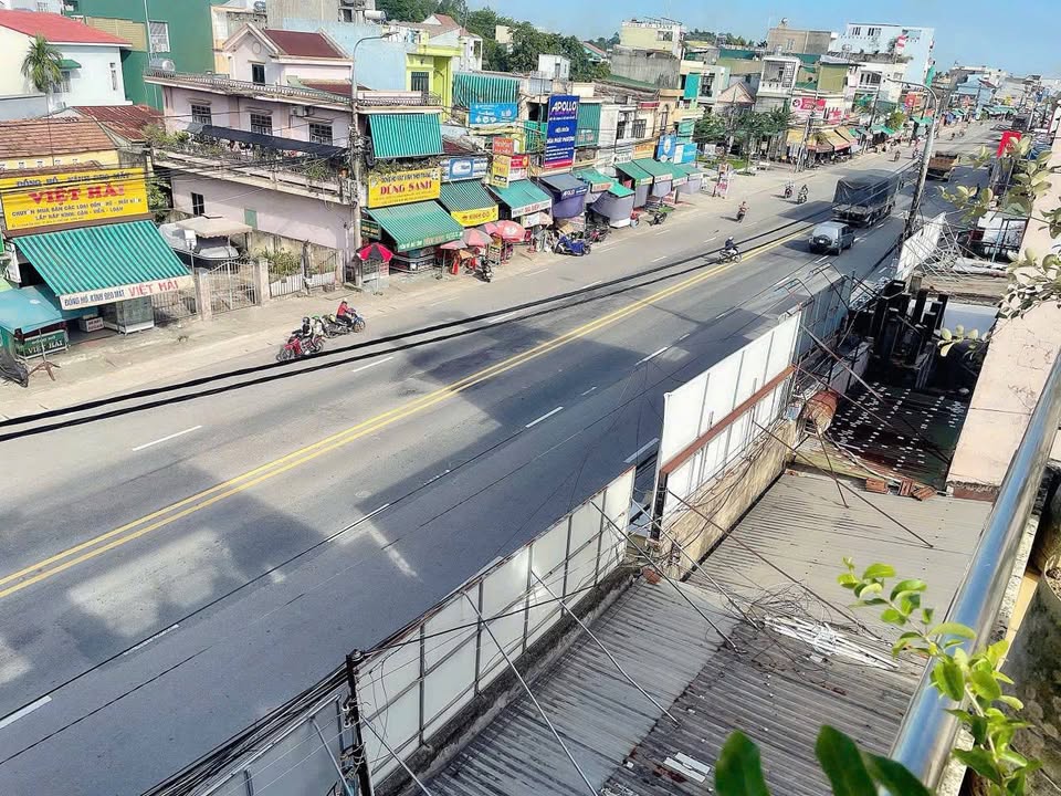 Cho thuê nhà mặt tiền Châu Ổ 185.5m² - Kinh doanh sầm uất ngay trung tâm!