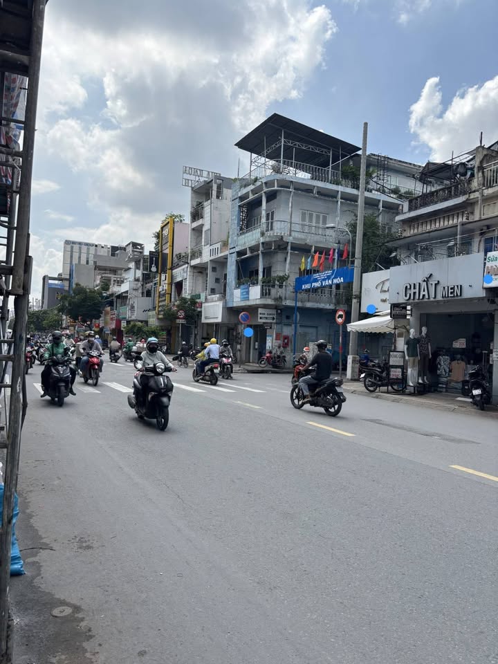 Nhà mặt tiền Cách Mạng Tháng Tám, Quận Tân Bình 79.5m² giá 25 tỷ - Kinh doanh đắc địa!