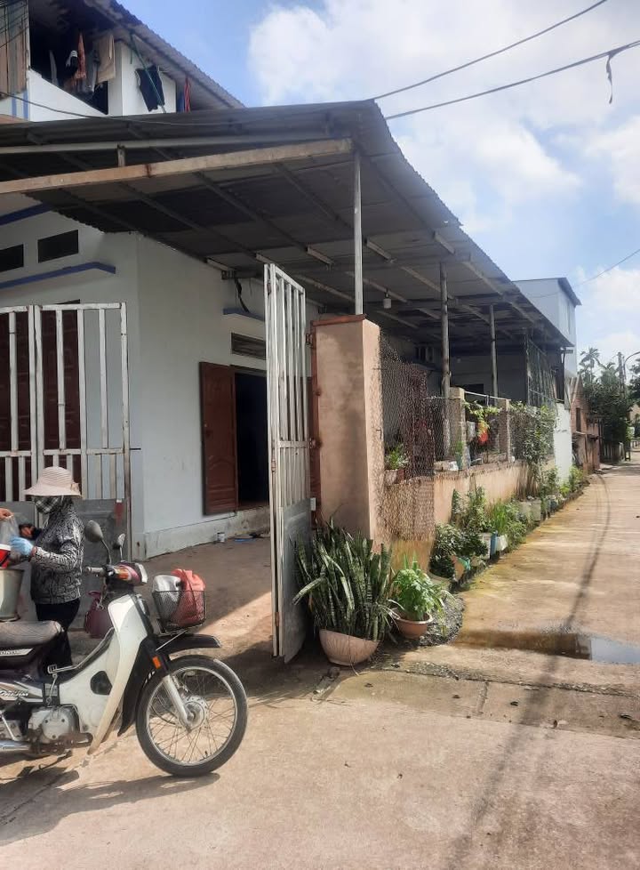 Đất tặng nhà 1 tầng tại Yên Đồng, Vĩnh Phúc 150m² giá 3.1 tỷ - Cơ hội đầu tư tuyệt vời!