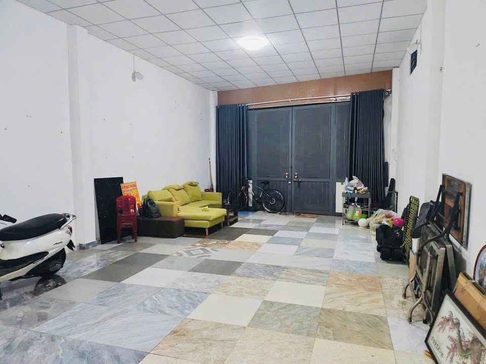 Nhà góc 2 mặt tiền Đinh Núp, Buôn Ma Thuột, 135m² chỉ 2.99 tỷ - Sổ hồng chính chủ!