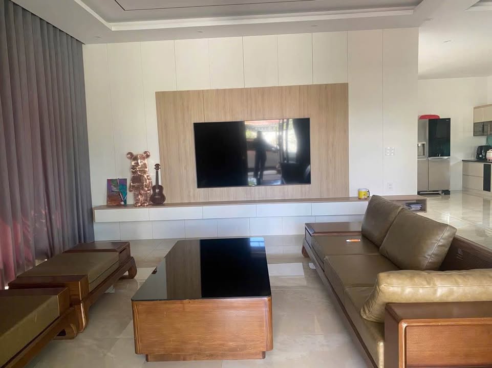 Nhà 3 tầng trung tâm phường Thành Sen 150m² giá 1.5 tỷ - Thiết kế hiện đại, nội thất sang trọng!