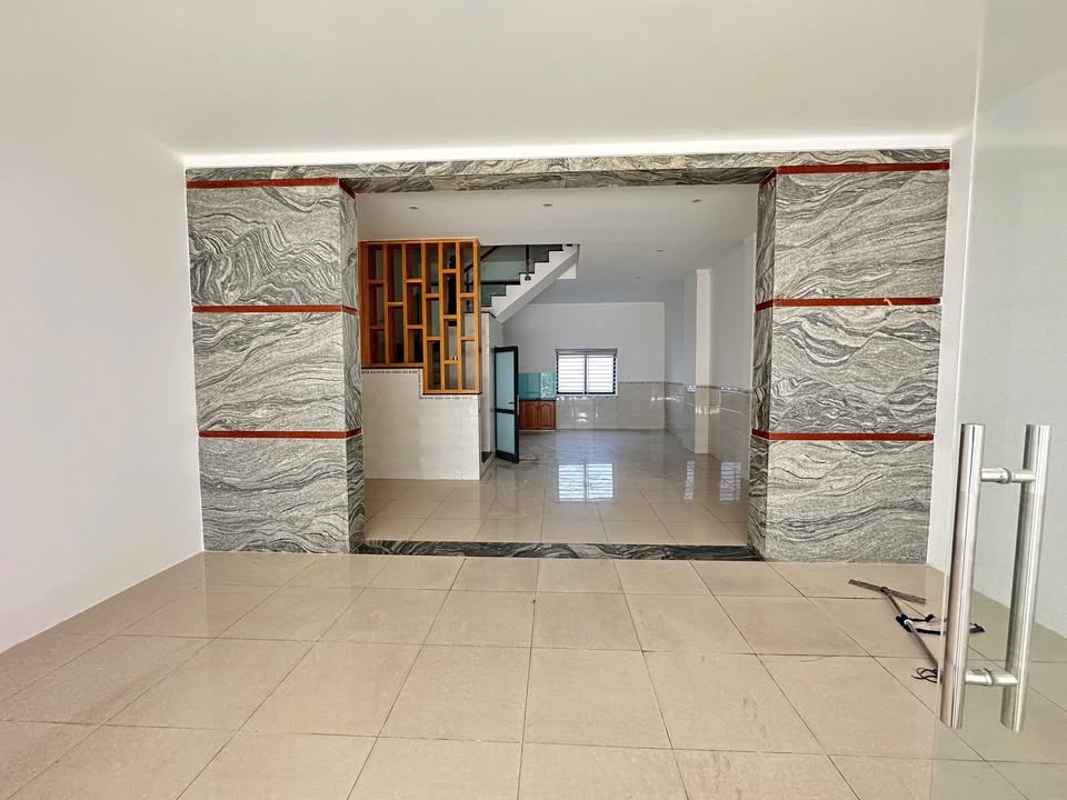 Cho thuê mặt bằng kinh doanh Phú Lợi, Thủ Dầu Một, 120m² - Thiết kế hiện đại, vị trí đắc địa!