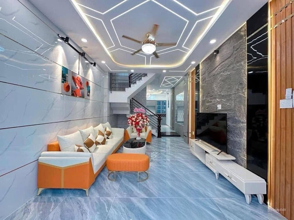 Nhà đẹp 4 tầng đường Nguyễn Sơn, Tân Phú, 60m² giá 7.2 tỷ - Vào ở ngay!