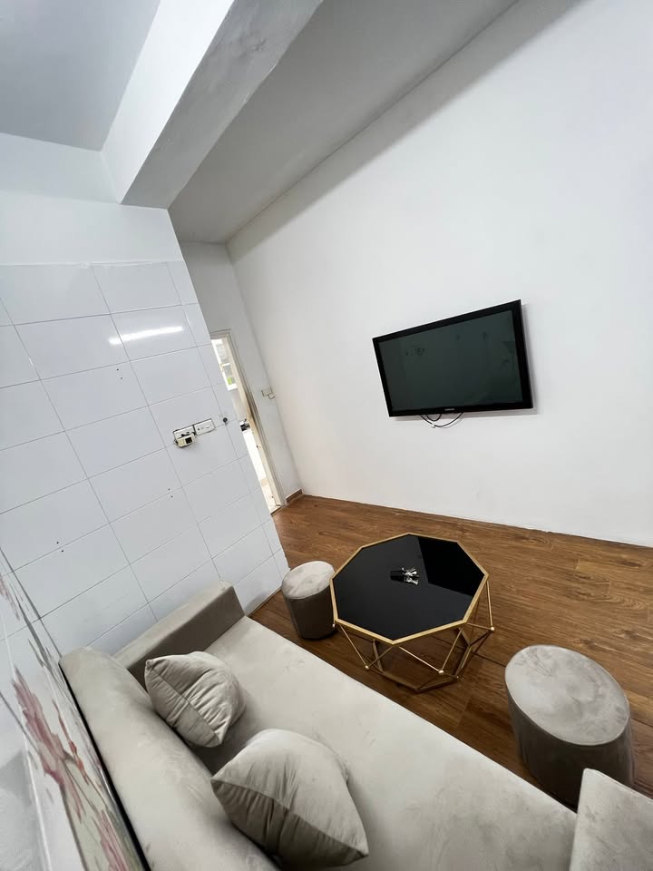 Căn hộ CCMN ngõ 195 Trần Cung 50m² giá 7.5 triệu - Full nội thất, thoáng mát!