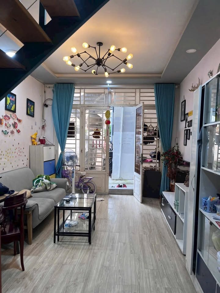 Nhà 3 tầng đường Số 7, Gò Vấp 29m² giá 4.15 tỷ - Nhà mới ở liền, hẻm xe hơi!