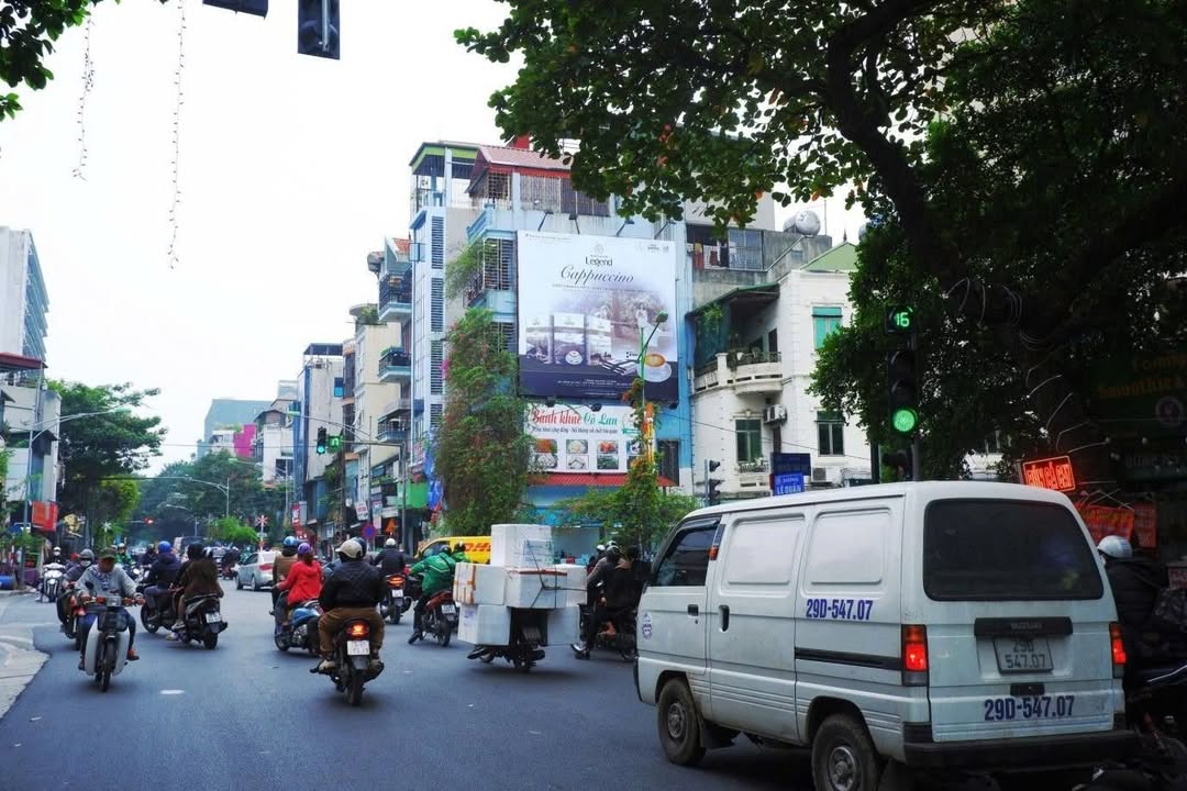 Nhà phố Lê Duẩn 13m² giá 6 tỷ - Sổ đỏ chính chủ, sẵn sàng giao dịch!