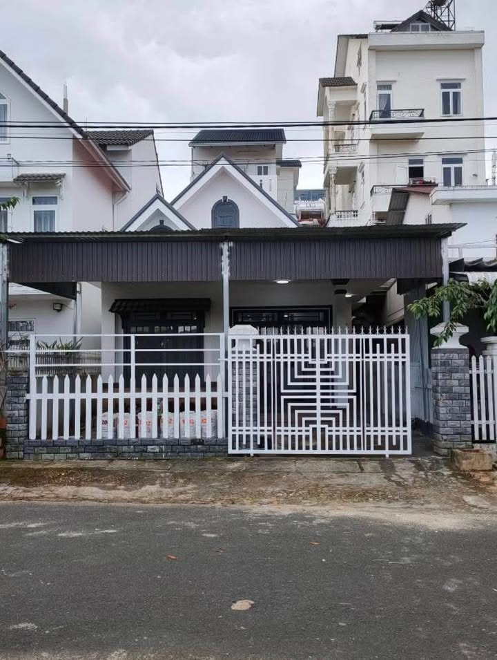 Nhà nguyên căn đường An Sơn, Đà Lạt 160m² giá 15 triệu - View rừng thông tuyệt đẹp!