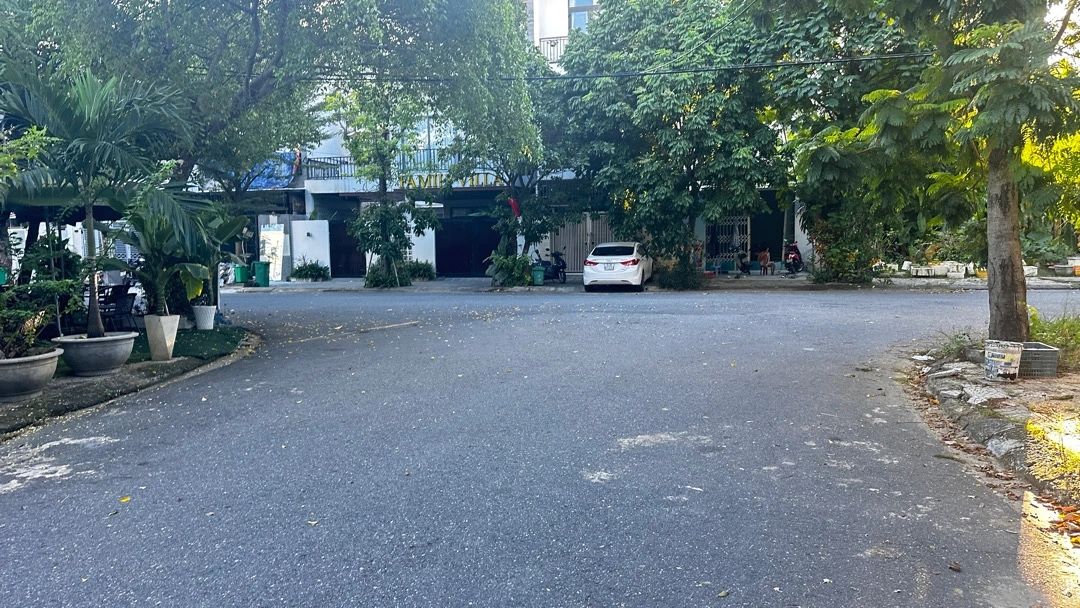 Bán FrontHouse Lê Chân, Sơn Trà 96,3m² giá 12,5 tỷ - Hướng Đông Nam, Đông Bắc