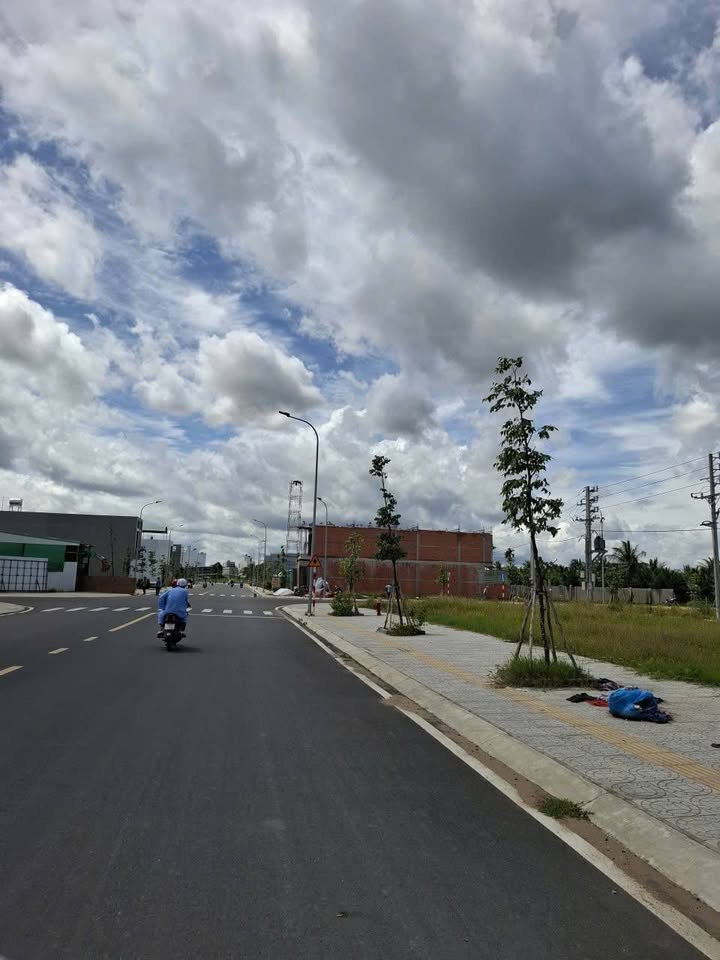 Đất nền mặt tiền đường D7, Trung An, Mỹ Tho 115m² giá 4 tỷ - Cơ hội đầu tư tuyệt vời!