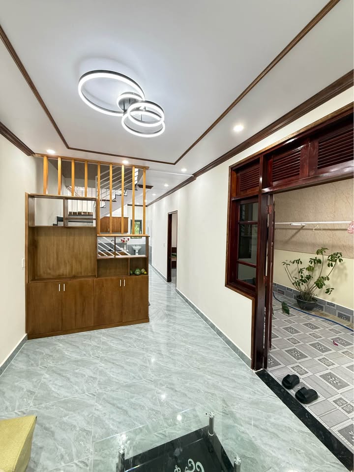 Nhà phố Mai Xuân Thưởng, Đà Lạt 70m² giá 2.15 tỷ - Sẵn sàng ở ngay!