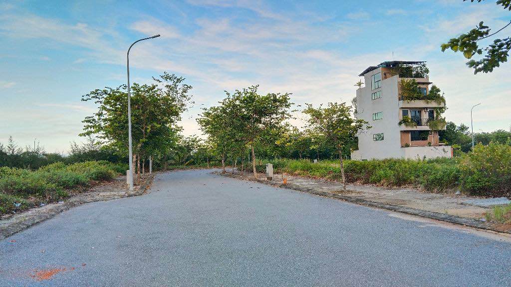 Đất nền khu đô thị FPT Đà Nẵng 108m² giá 5.3 tỷ - Tiềm năng sinh lời cao!