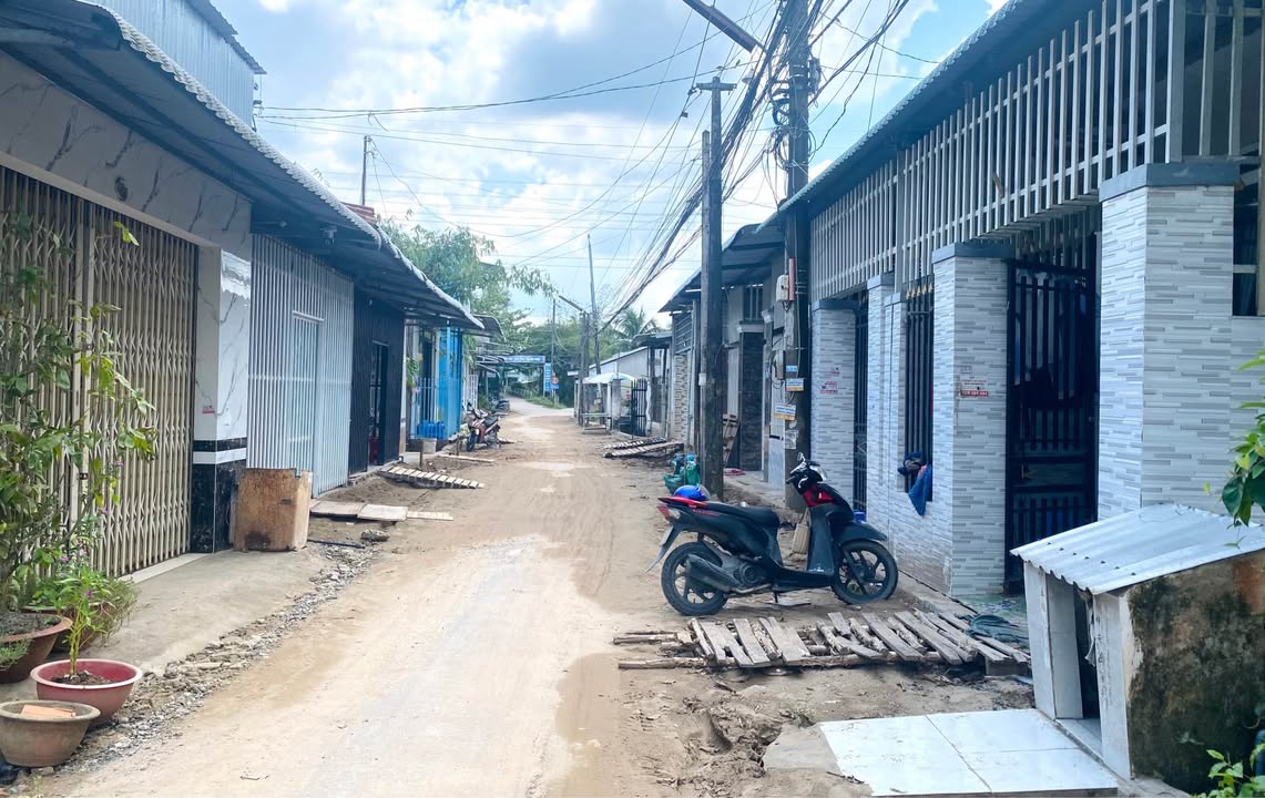 Nhà cấp 4 đường Cặp Sông Cái Răng Bé, 96m² giá 1.65 tỷ - Sổ hồng chính chủ!