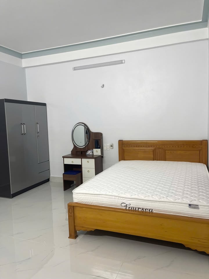 Nhà cho thuê 3 tầng tại Sầm Sơn - Nội thất mới, chỉ việc xách vali vào ở!