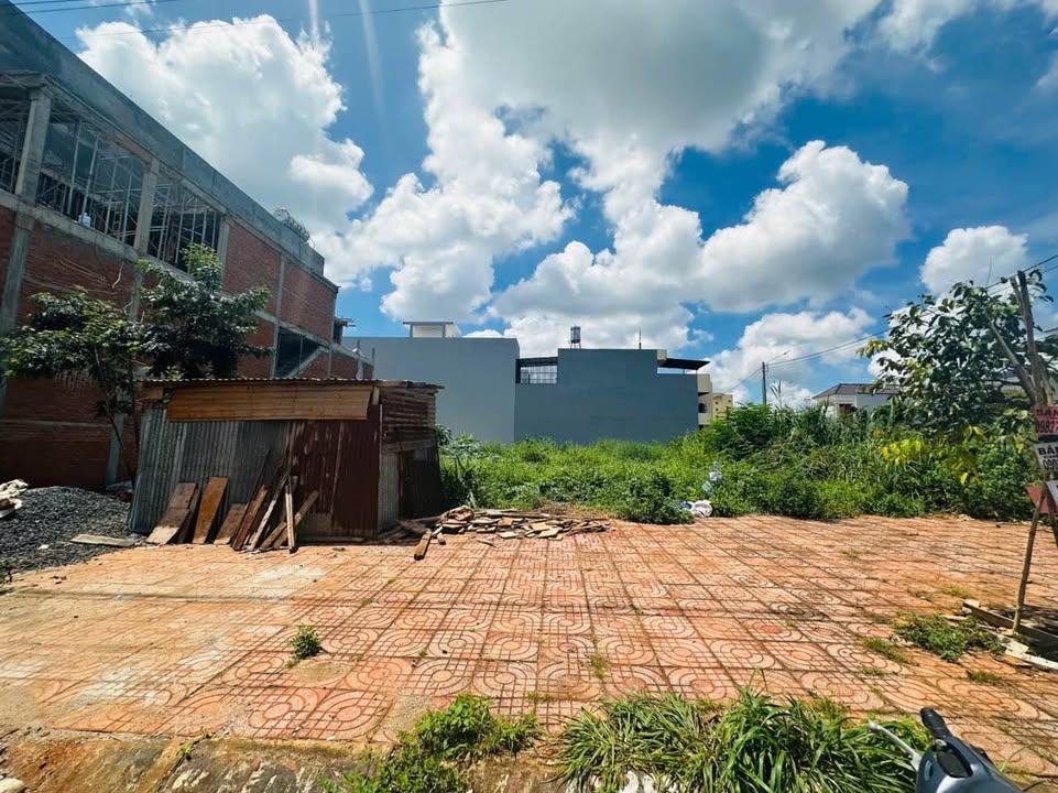 Đất đấu giá TDP 8 Buôn Ma Thuột 115m² giá 7.6 tỷ - Đường lớn quy hoạch 30m!