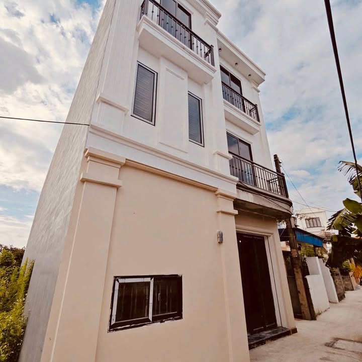 Nhà 3 tầng Phù Liễn, Kiến An, Hải Phòng 42m² giá 1.8 tỷ - Mặt tiền rộng, thuận tiện!