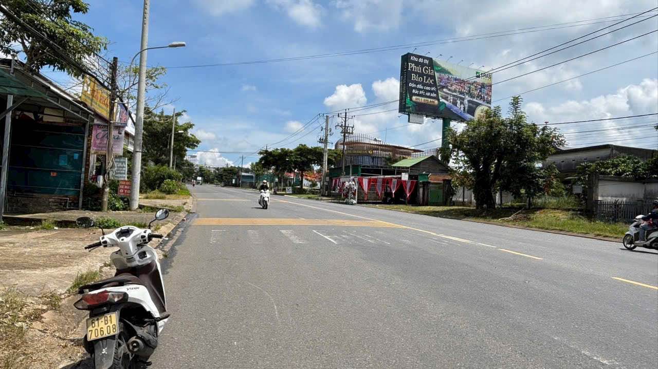 Đất mặt tiền Quốc lộ 20, Bảo Lộc 175m² giá 3.5 tỷ - Cơ hội đầu tư tuyệt vời!