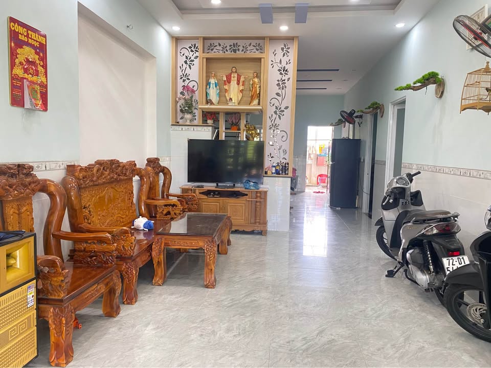 Nhà riêng Bà Rịa - Vũng Tàu 168m² giá 2.7 tỷ - Thiết kế hiện đại, sẵn sàng ở ngay!